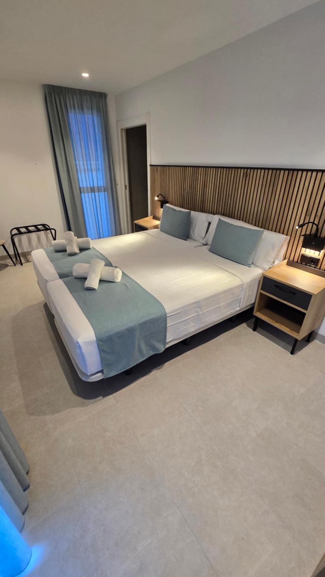 אליקאנטה Hostal Rambla 24 By Holihome מראה חיצוני תמונה