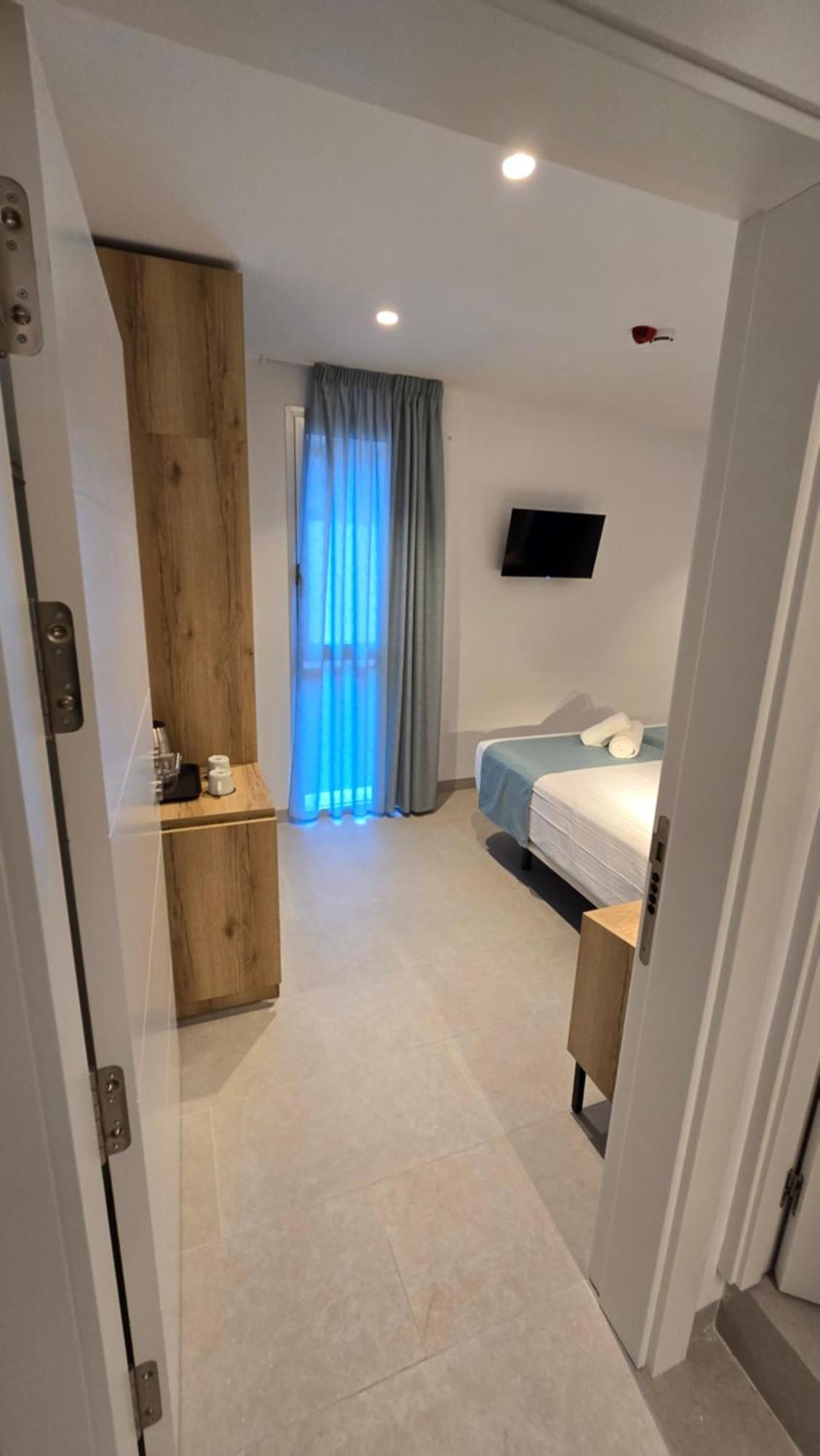 אליקאנטה Hostal Rambla 24 By Holihome מראה חיצוני תמונה