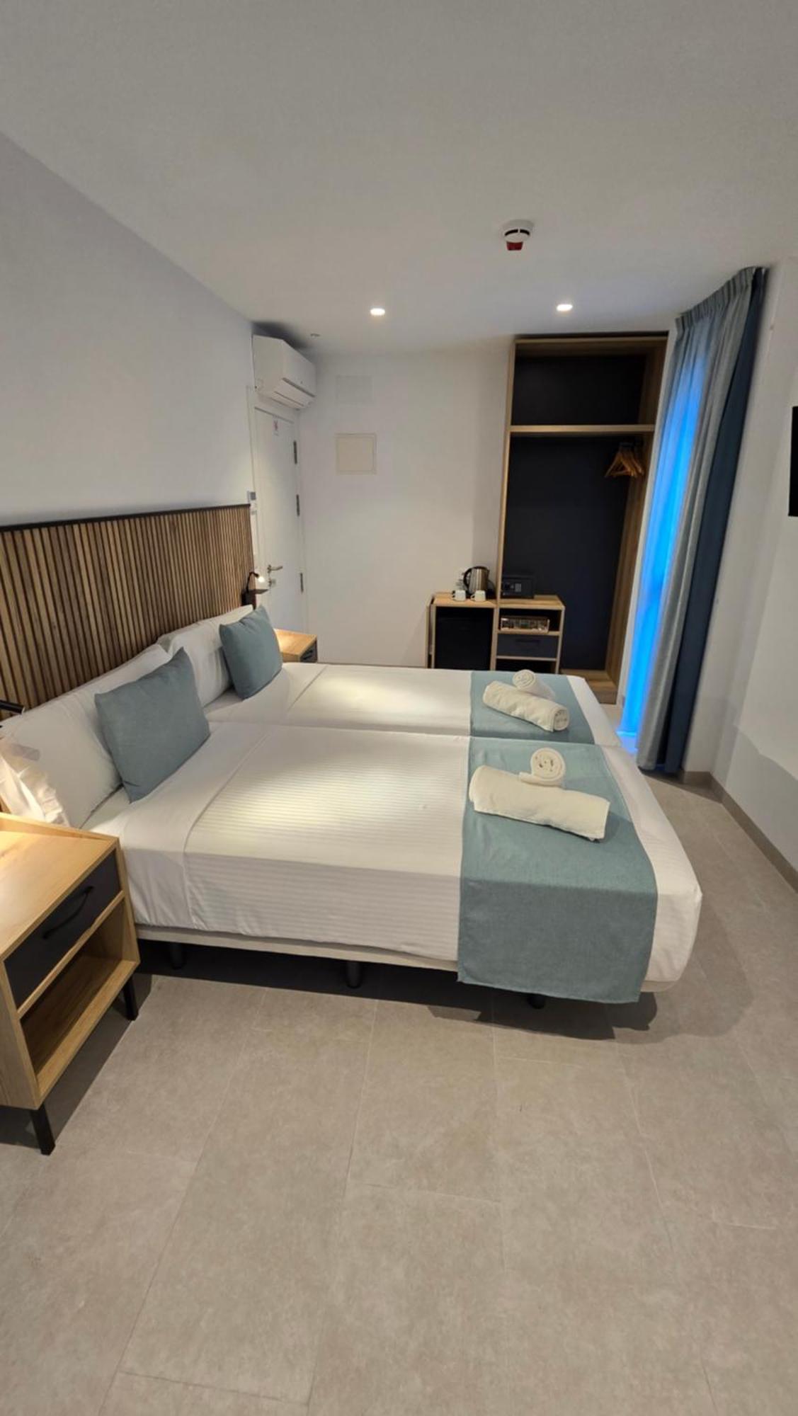 אליקאנטה Hostal Rambla 24 By Holihome מראה חיצוני תמונה