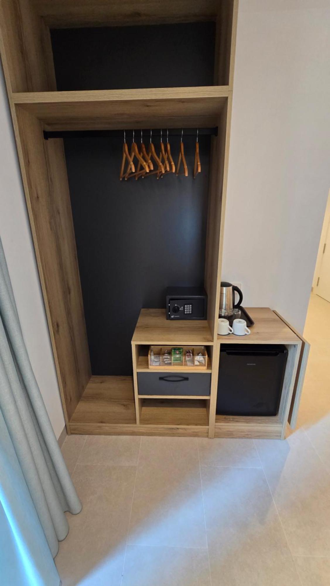 אליקאנטה Hostal Rambla 24 By Holihome מראה חיצוני תמונה