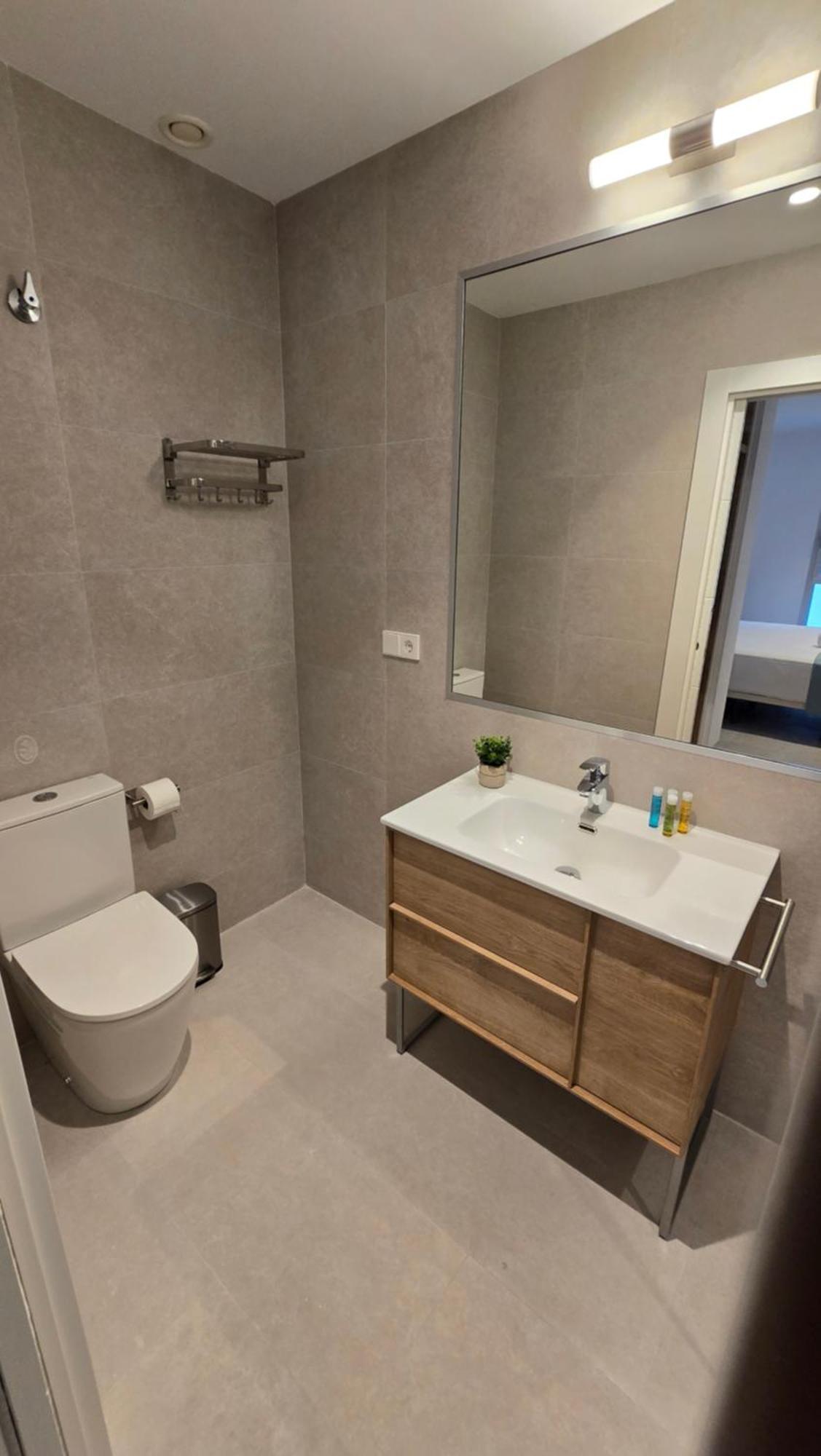 אליקאנטה Hostal Rambla 24 By Holihome מראה חיצוני תמונה