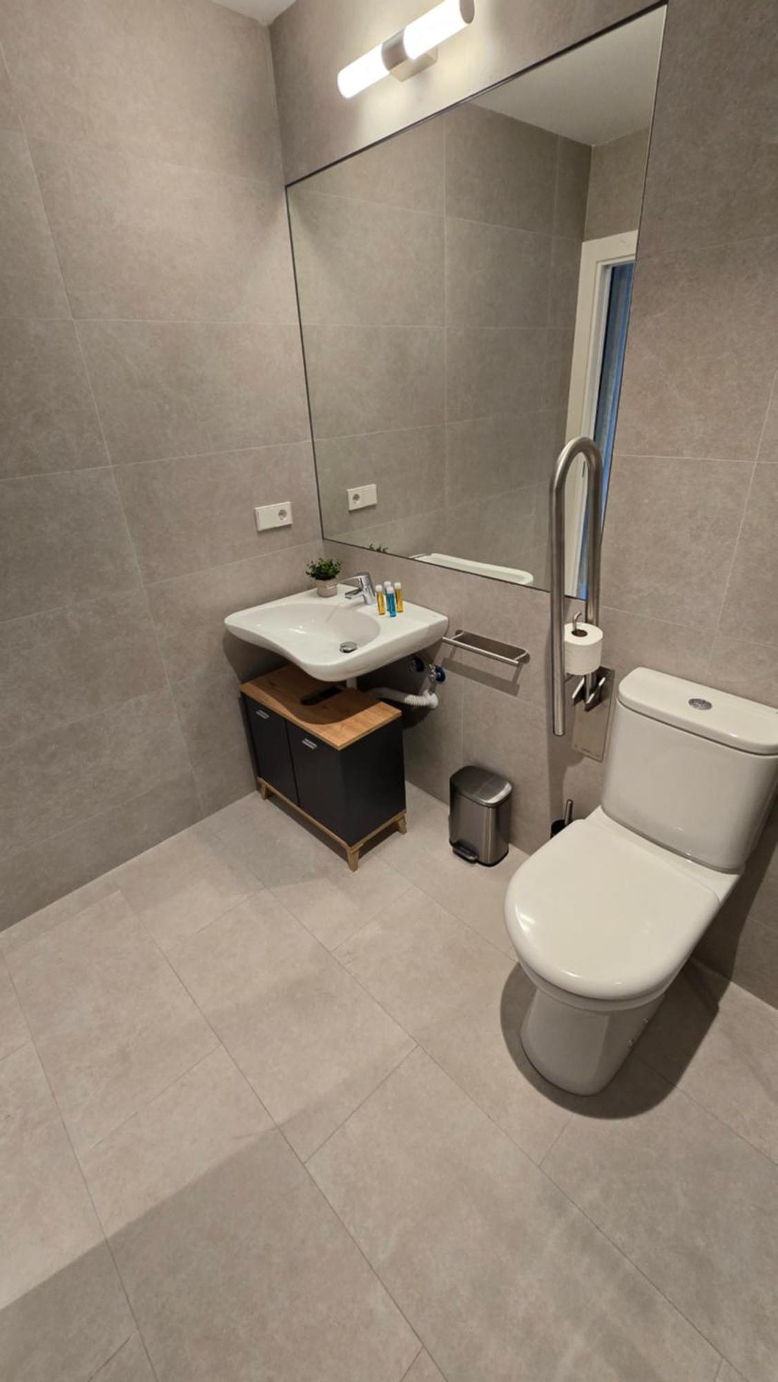 אליקאנטה Hostal Rambla 24 By Holihome מראה חיצוני תמונה