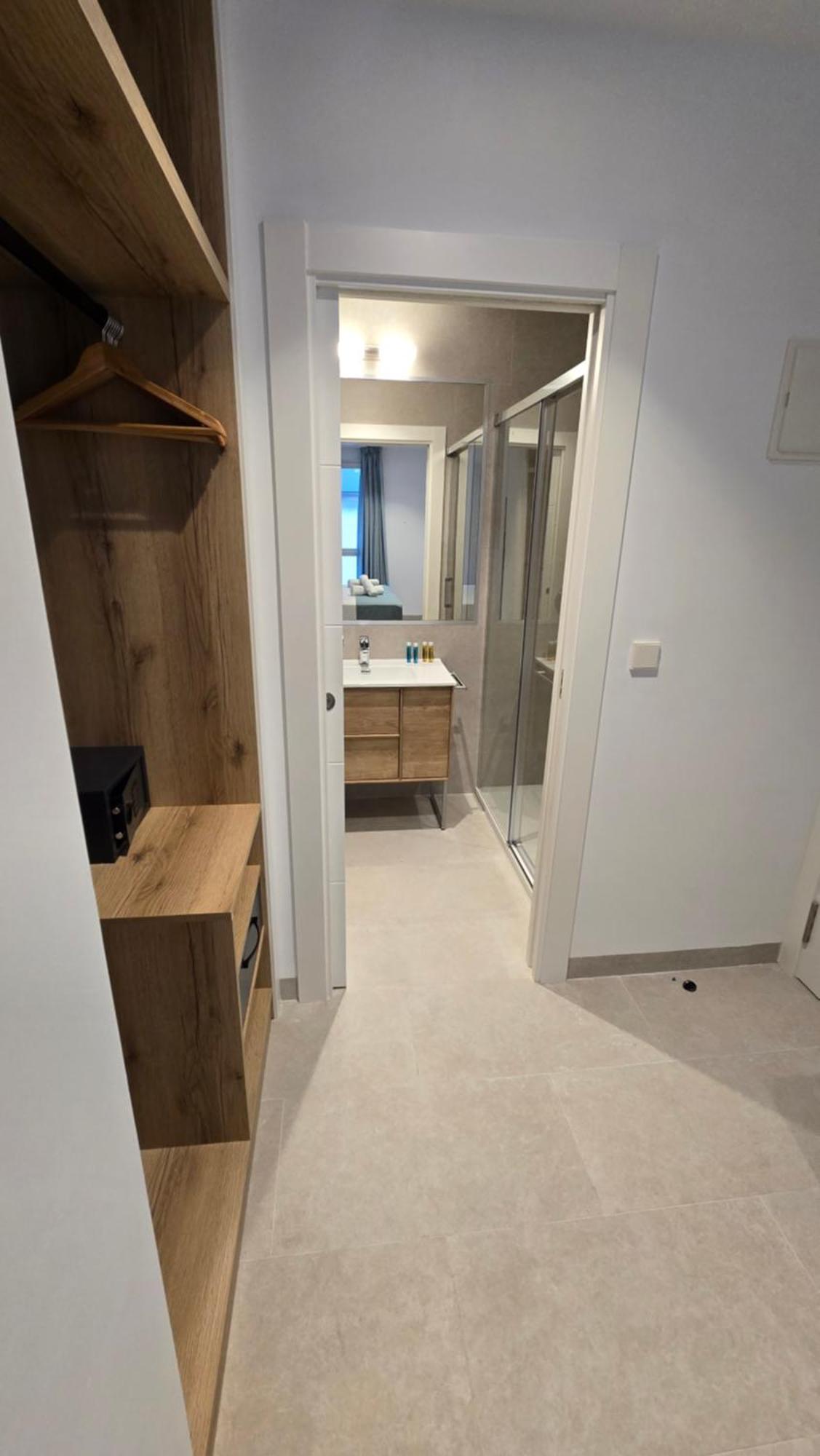 אליקאנטה Hostal Rambla 24 By Holihome מראה חיצוני תמונה