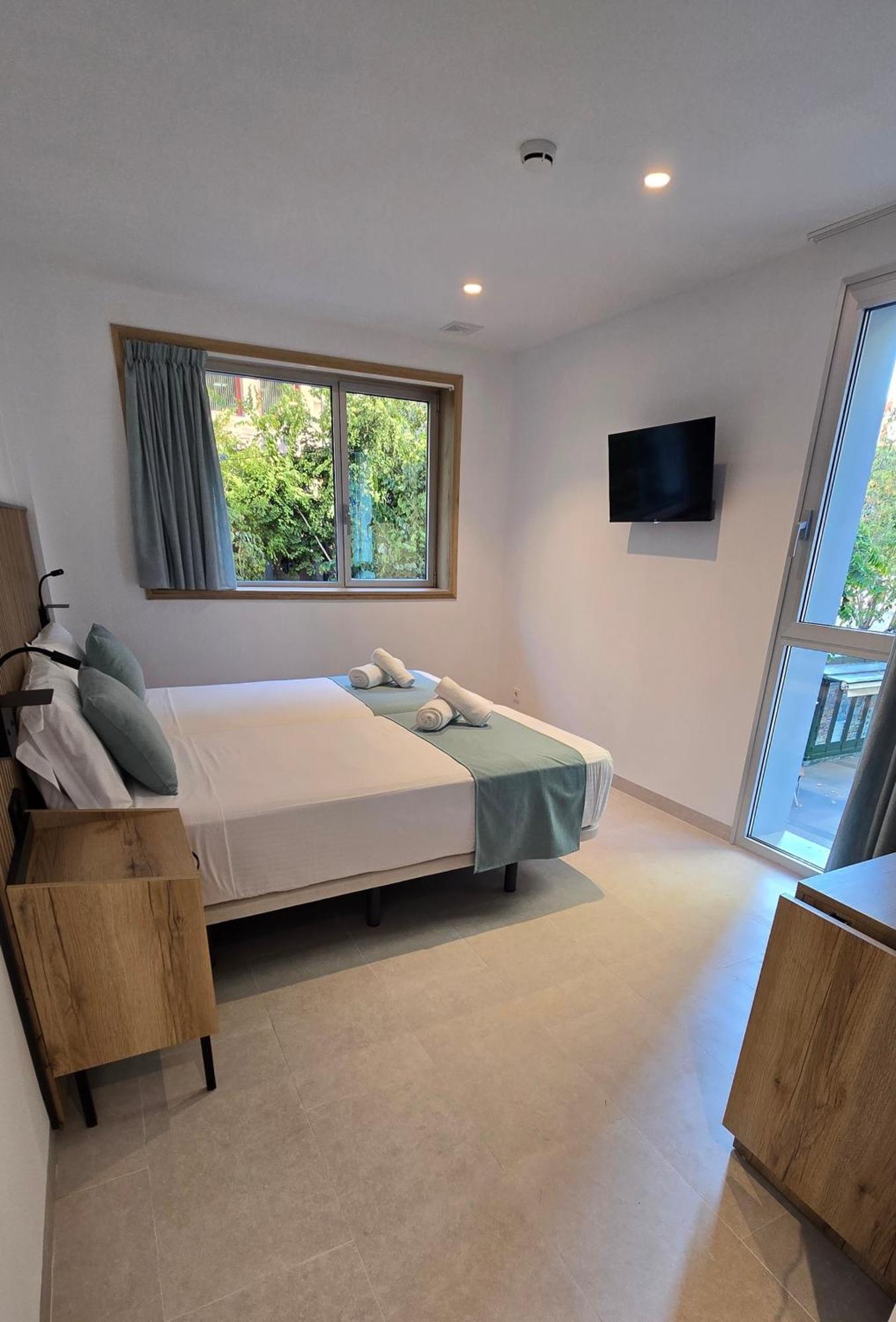 אליקאנטה Hostal Rambla 24 By Holihome מראה חיצוני תמונה