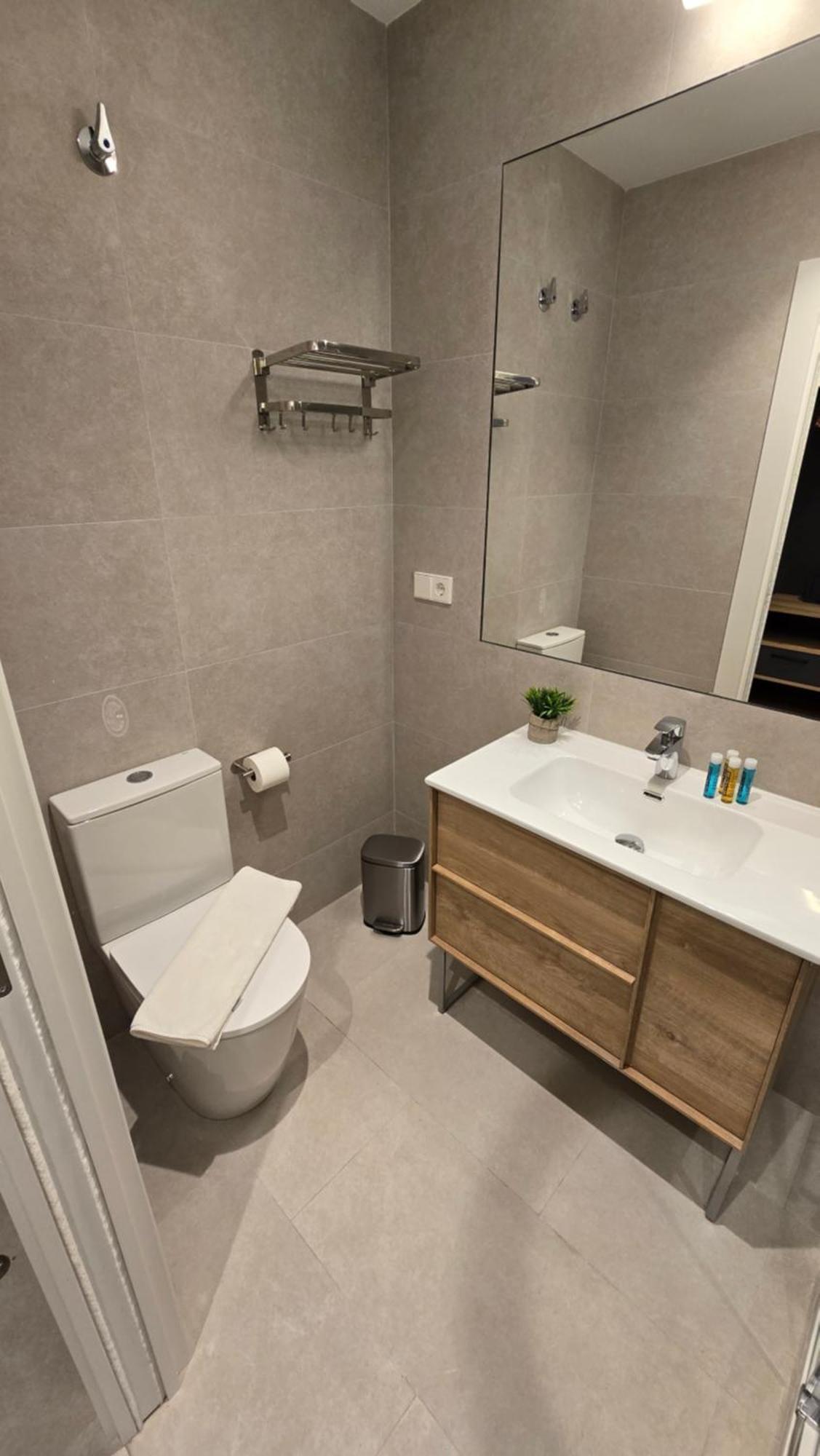 אליקאנטה Hostal Rambla 24 By Holihome מראה חיצוני תמונה